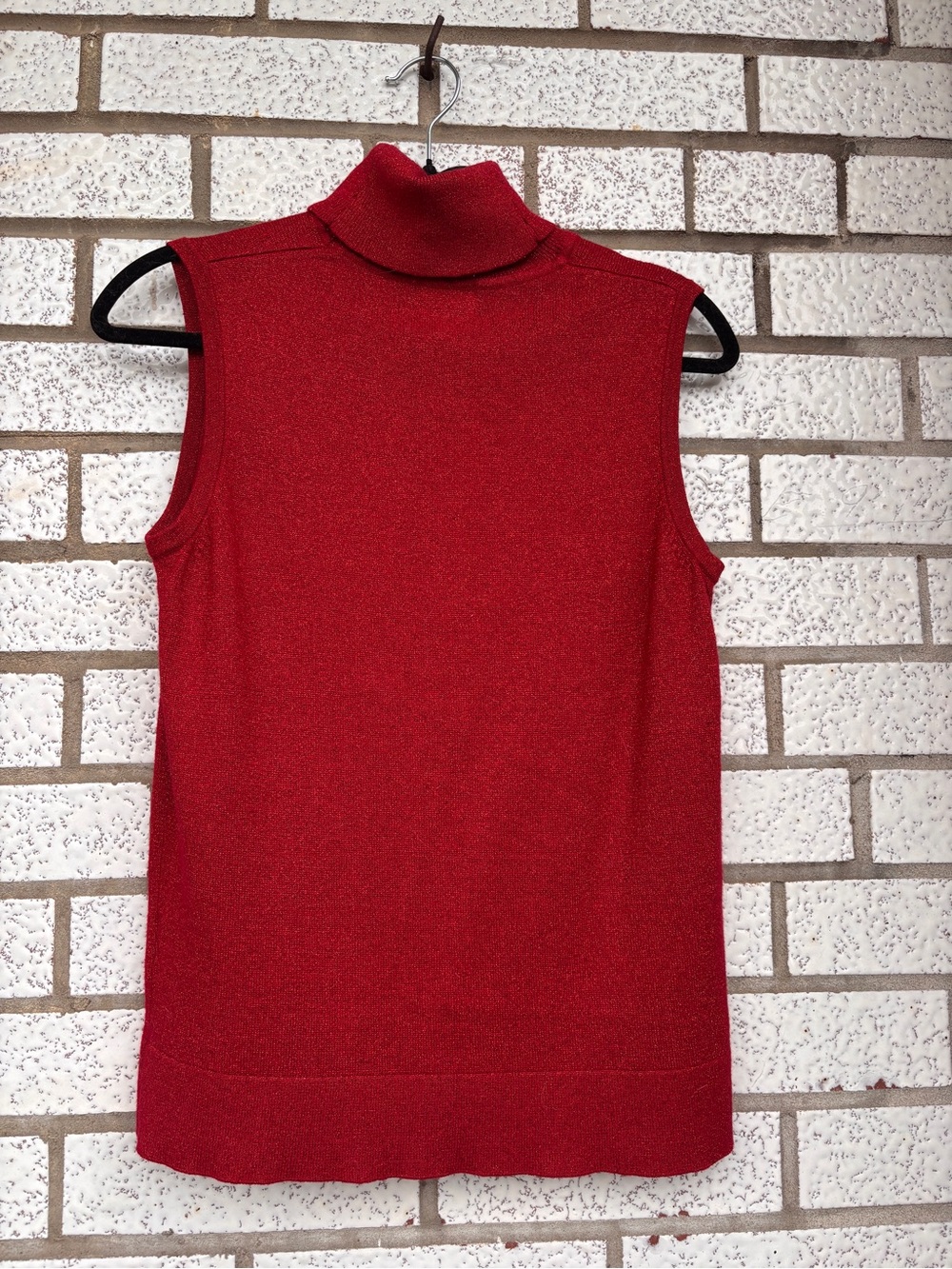 Tabi Dark Cherry Red Sparkle Sleeveless Turtleneck Knit Sweater XS - Picture 3 of 9